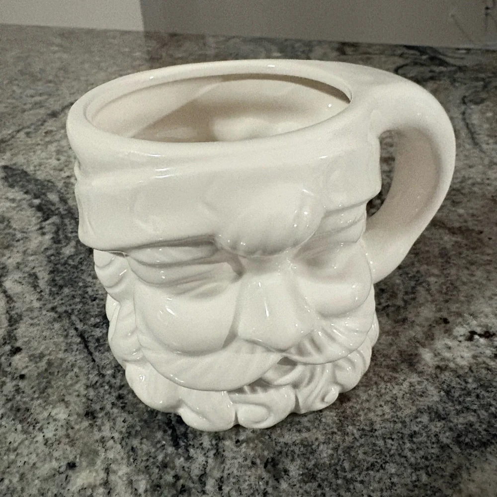 NEW Pottery Barn SANTA CLAUS Mugs White Glaze (Set of 4)